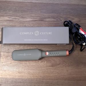 Smoothing and straightening brush